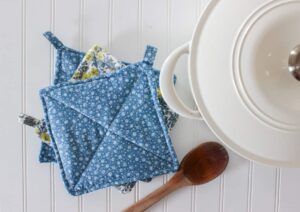 Blue quilted pot holders