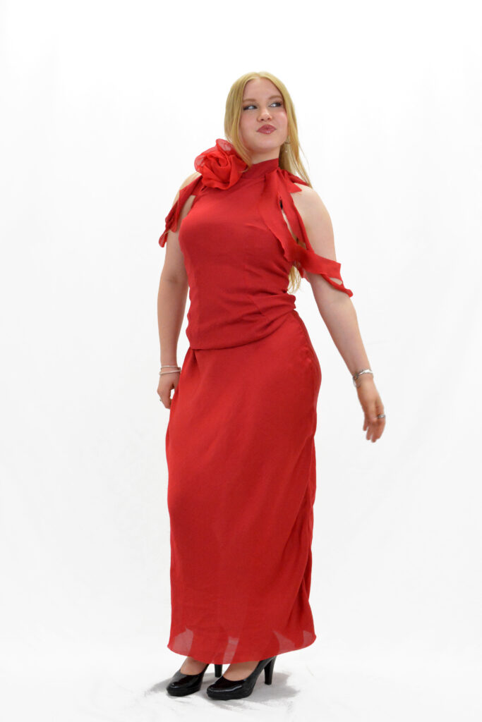 teen fashion design student